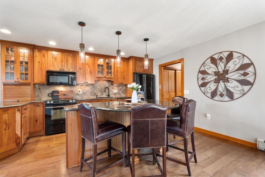 6330 Oakley Avenue Indian River MI 49749