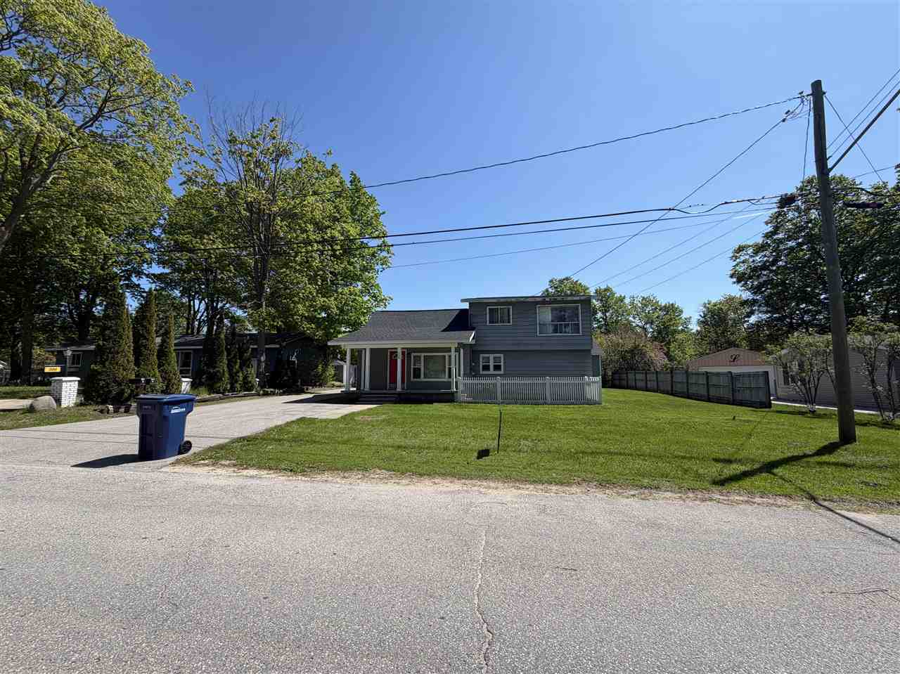 308 W Upright Street Charlevoix MI 49720