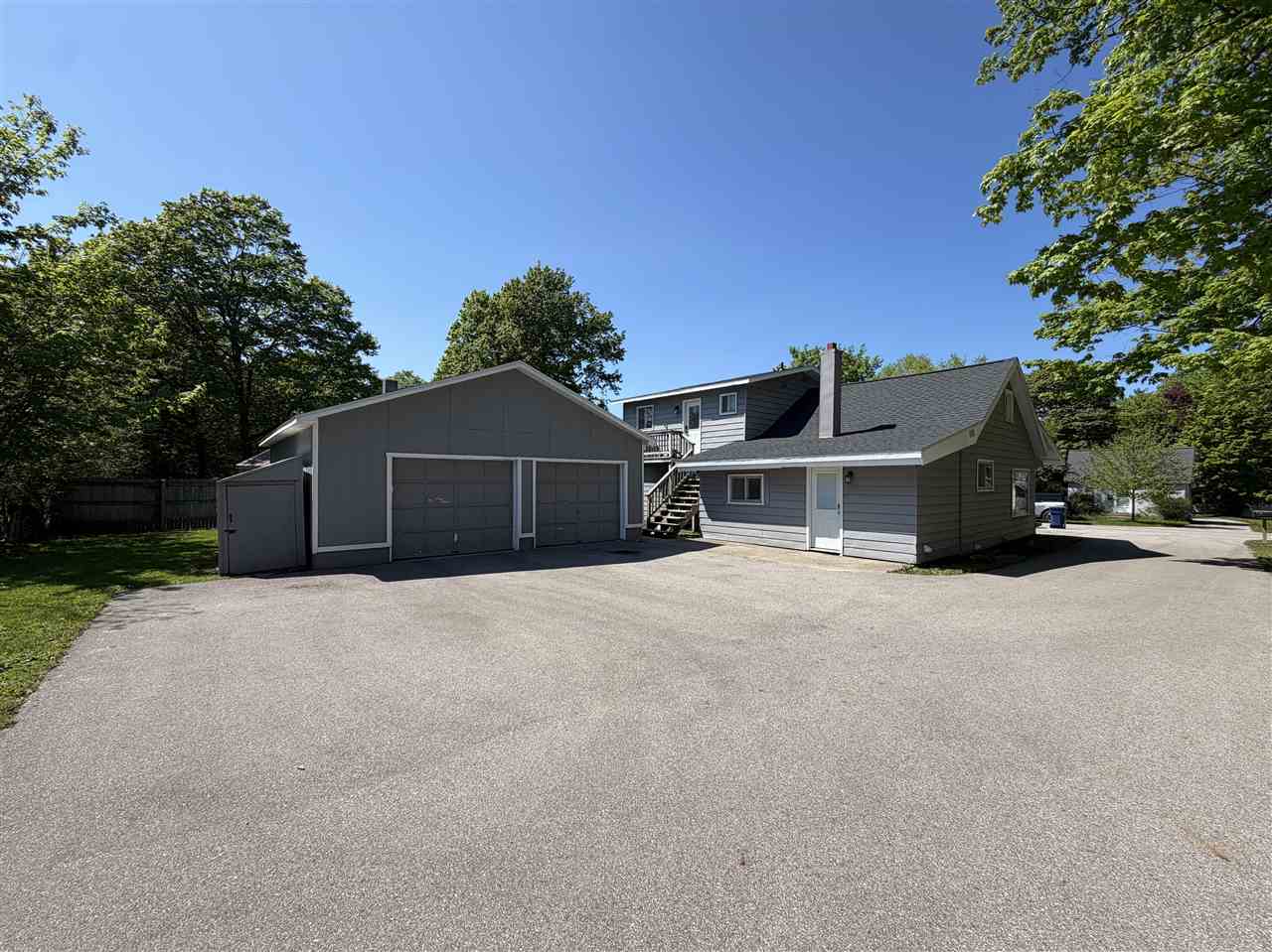 308 W Upright Street Charlevoix MI 49720
