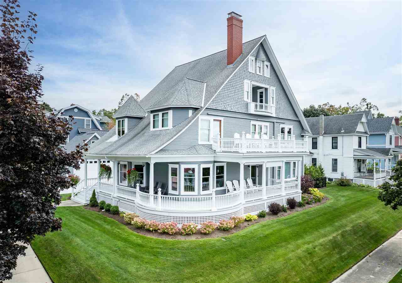 604 Bay Street Petoskey MI 49770