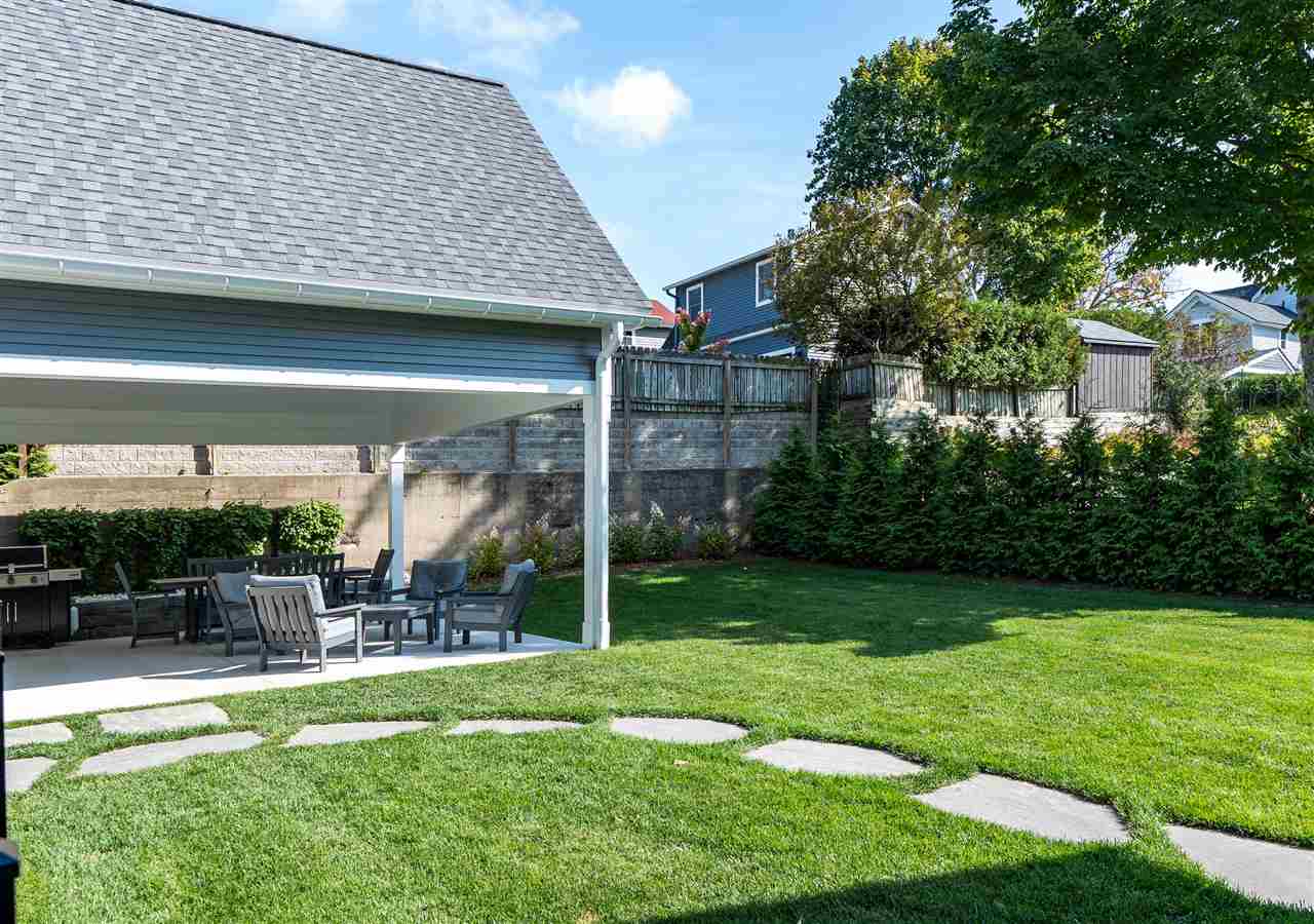604 Bay Street Petoskey MI 49770