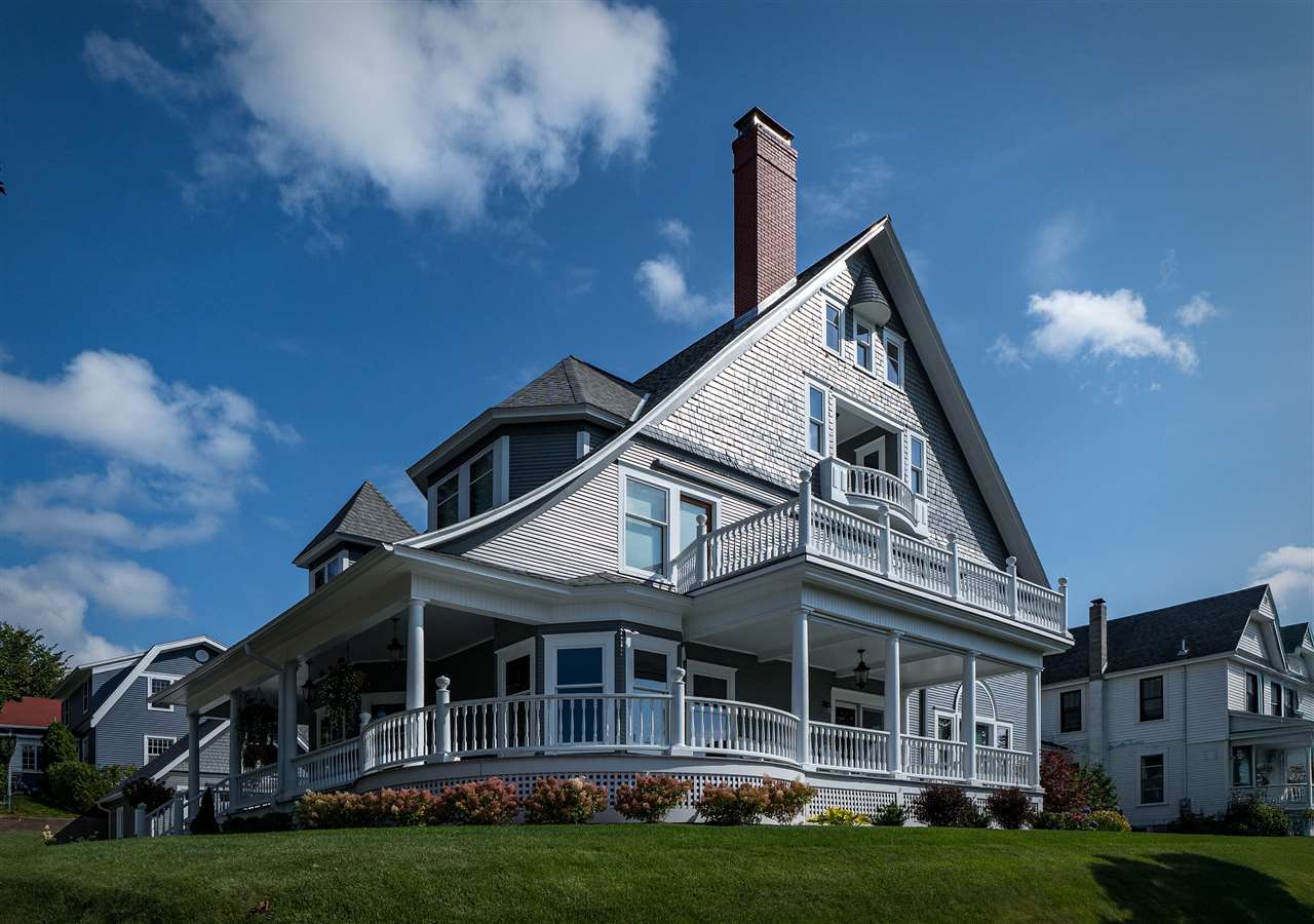 604 Bay Street Petoskey MI 49770