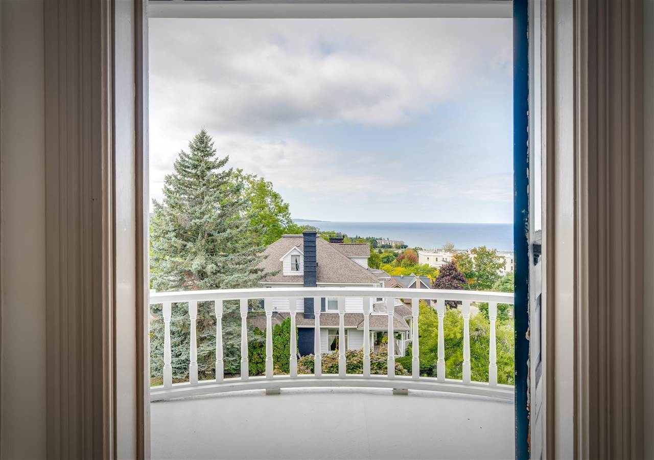 604 Bay Street Petoskey MI 49770
