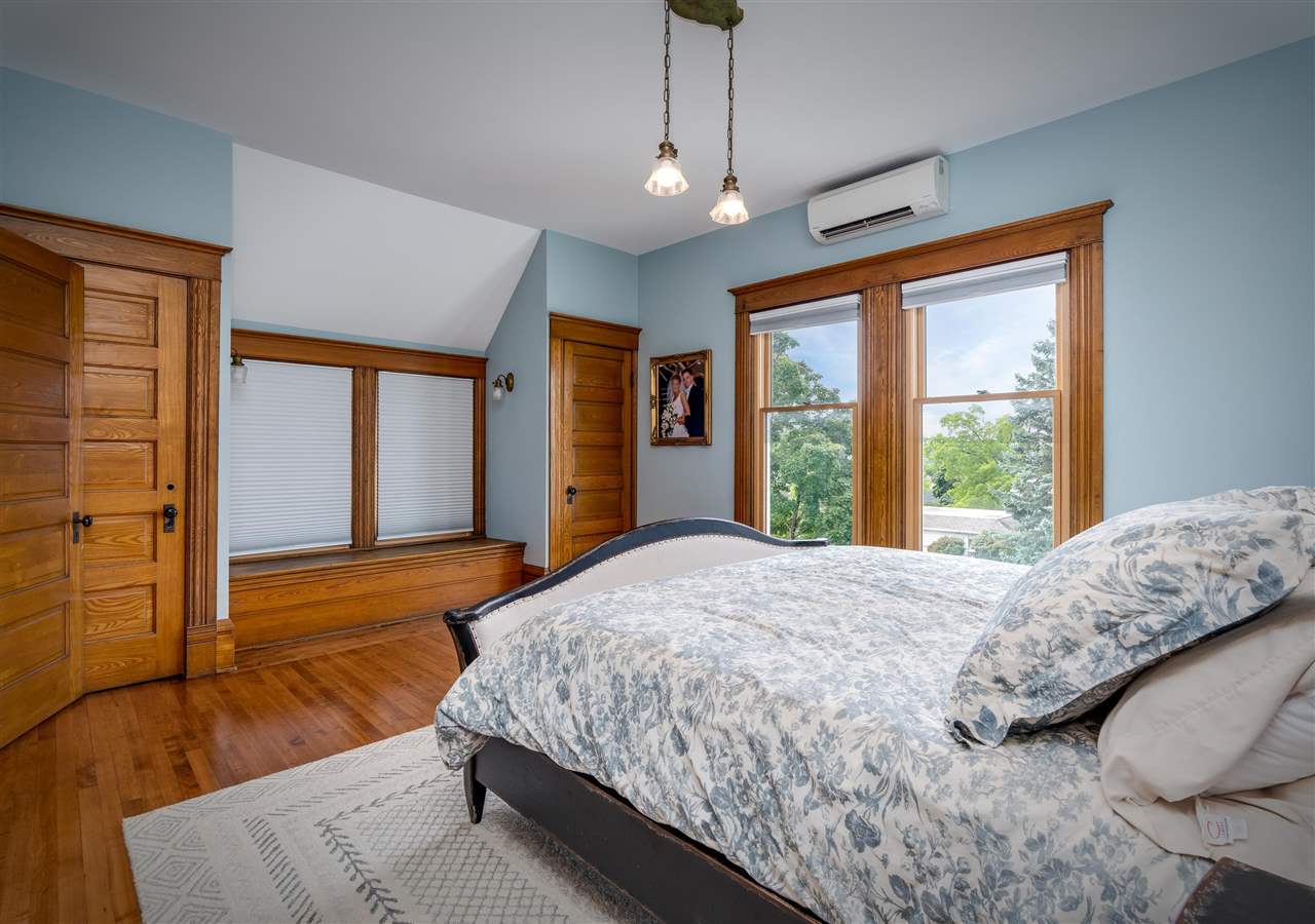 604 Bay Street Petoskey MI 49770