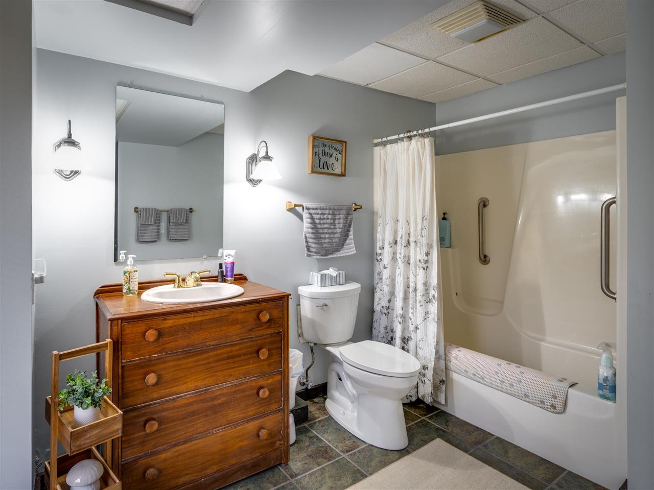 222 Royalview Harbor Springs MI 49740