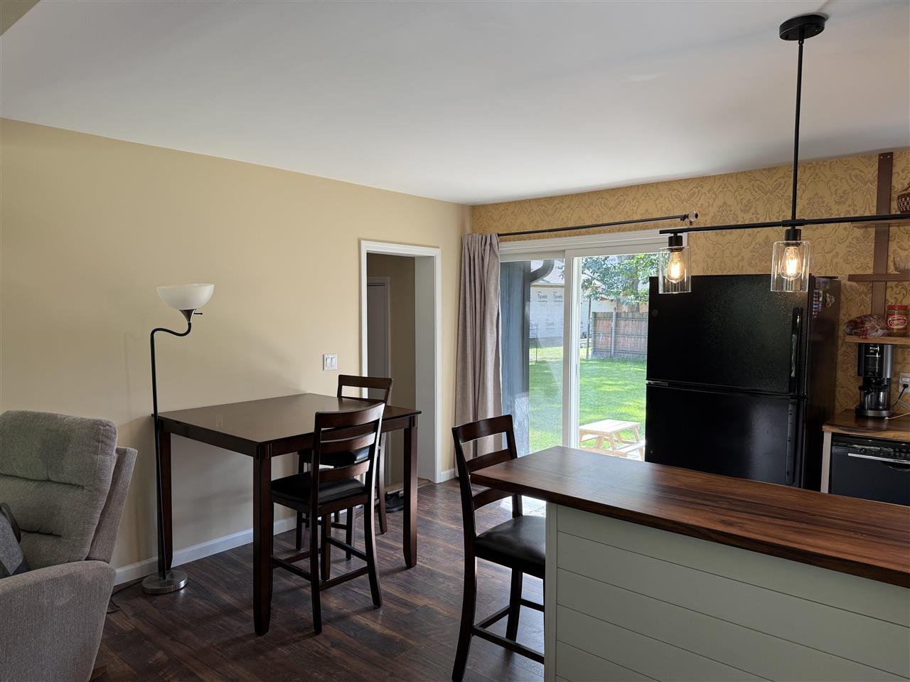 6835 Elmwood Street Indian River MI 49749