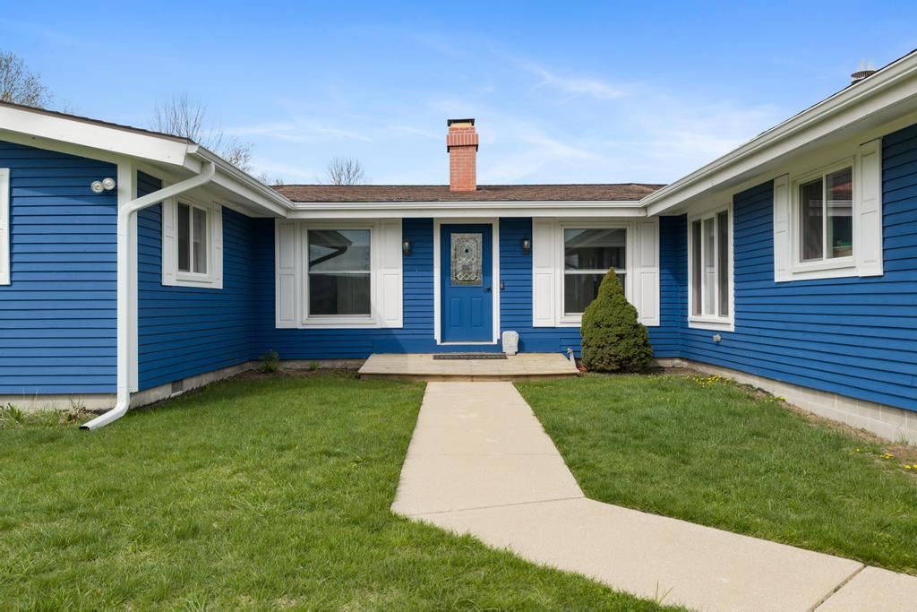 1670 Click Road Petoskey MI 49770