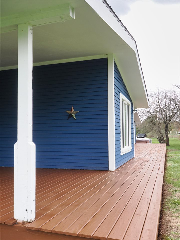 1670 Click Road Petoskey MI 49770