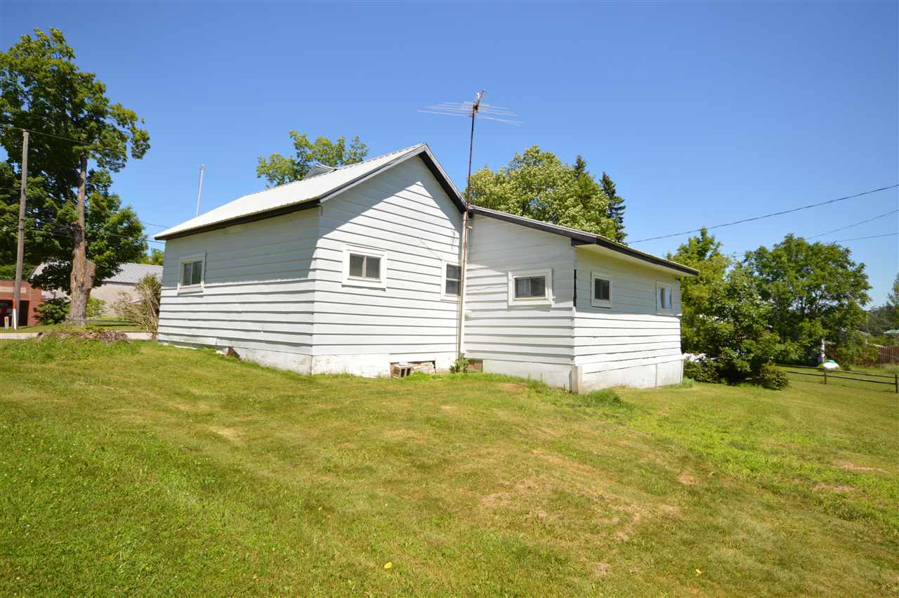 5924 Elm Street Alba MI 49611