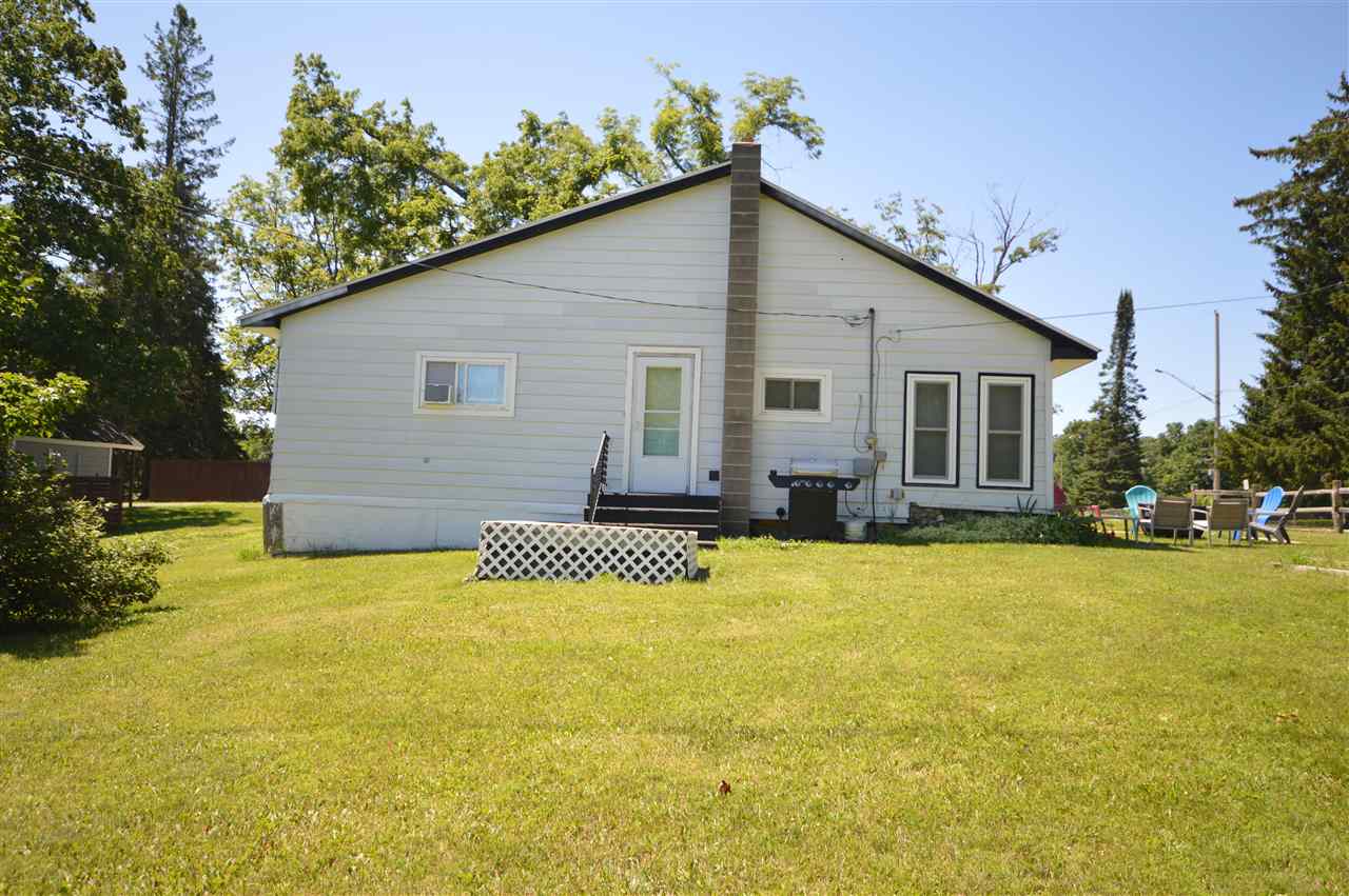 5924 Elm Street Alba MI 49611