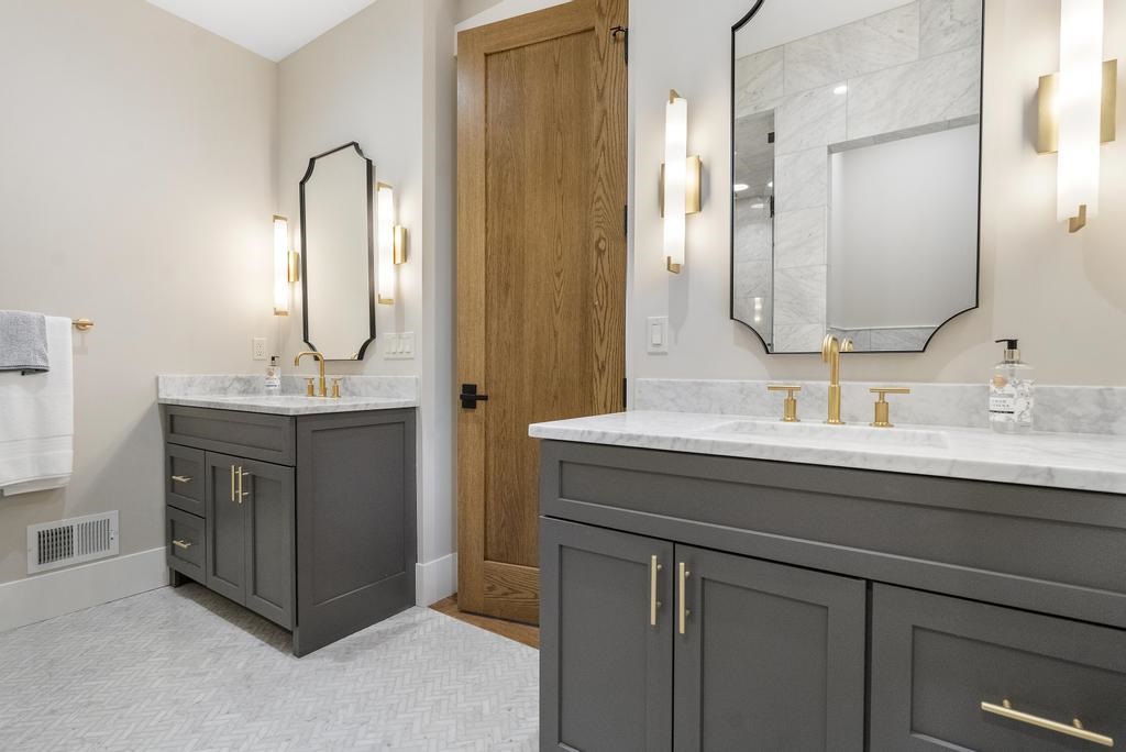 2360 Columbia Point Harbor Springs MI 49740