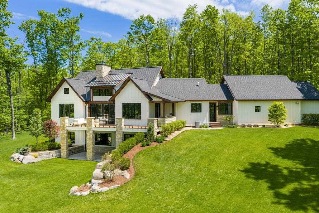 2360 Columbia Point Harbor Springs MI 49740