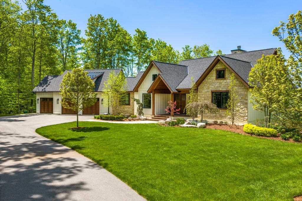 2360 Columbia Point Harbor Springs MI 49740
