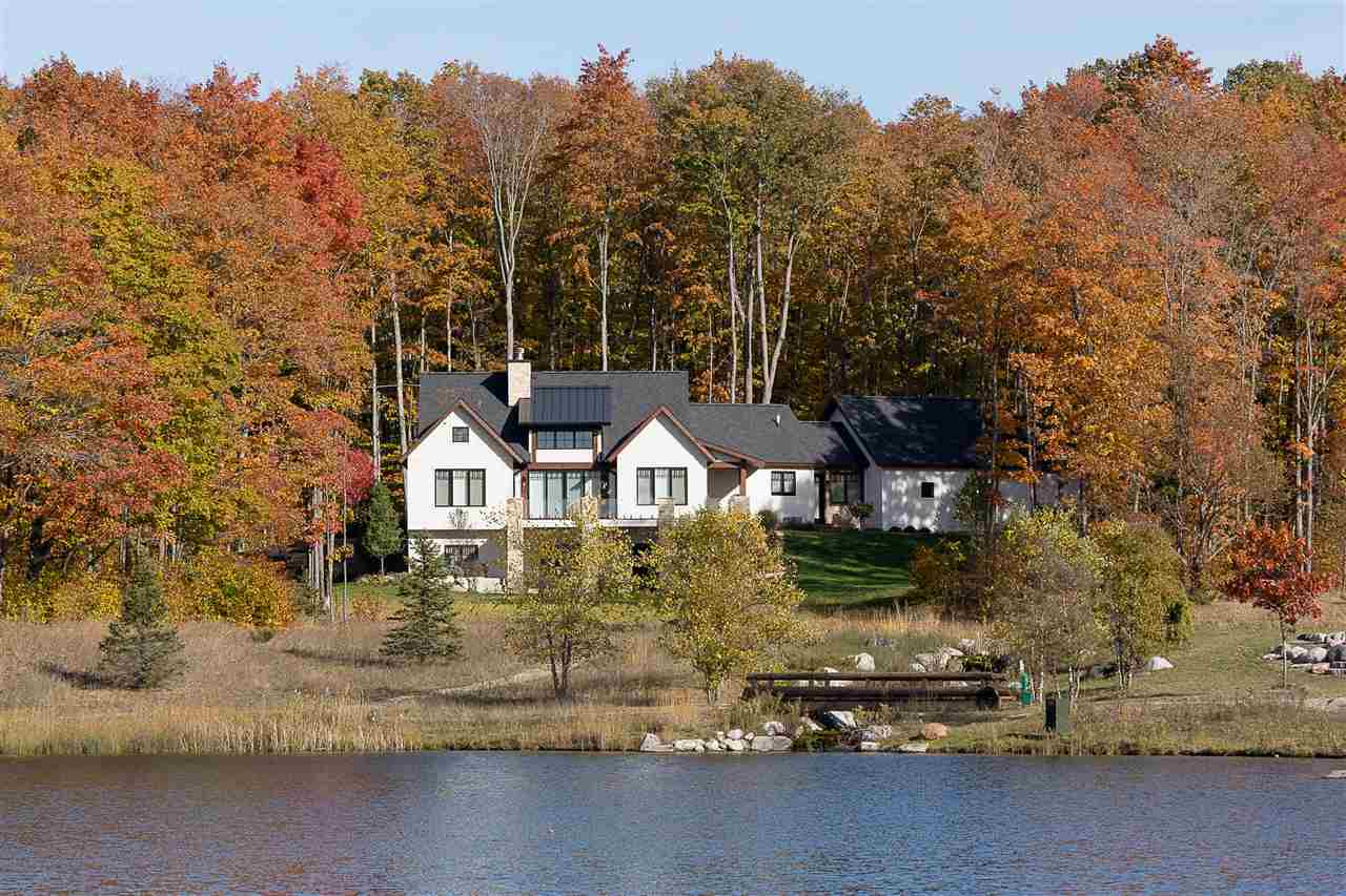 2360 Columbia Point Harbor Springs MI 49740