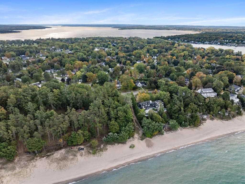 406 Burns Street Charlevoix MI 49720-0000