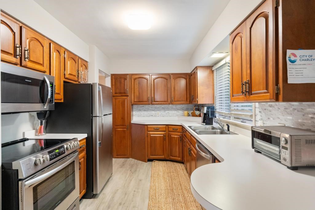 406 Burns Street Charlevoix MI 49720-0000
