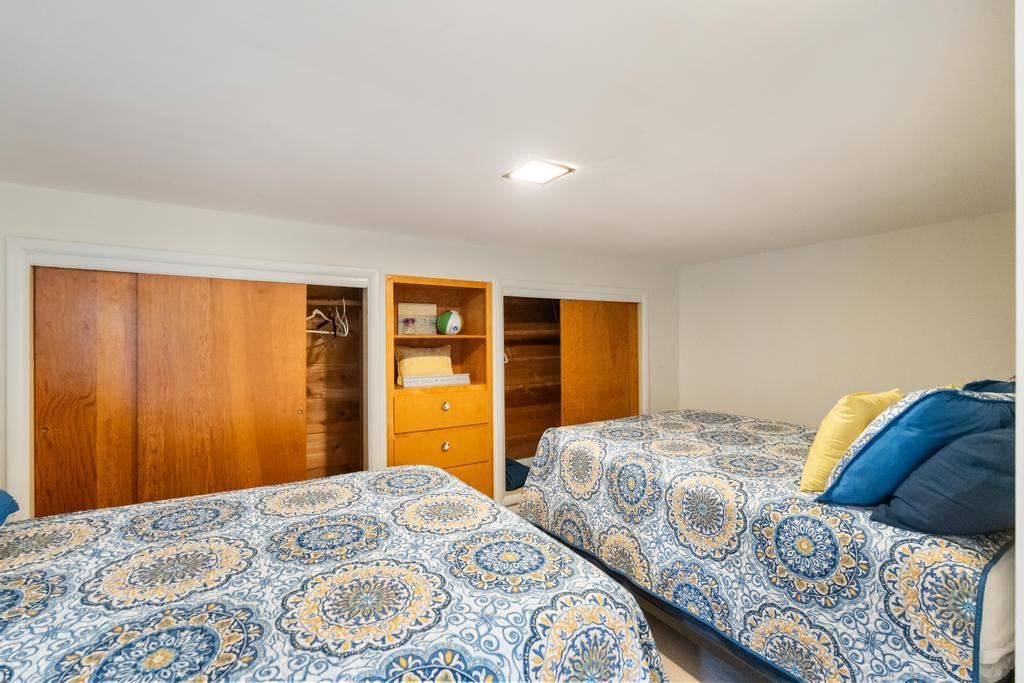 406 Burns Street Charlevoix MI 49720-0000
