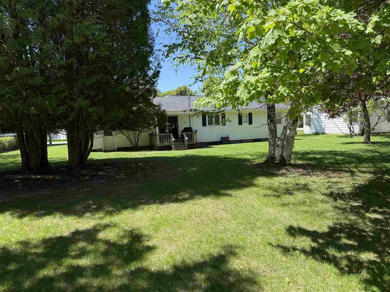 406 Burns Street Charlevoix MI 49720-0000