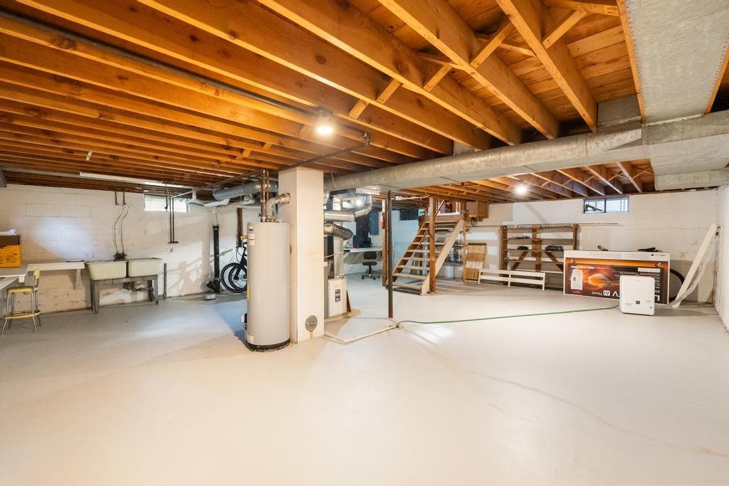 406 Burns Street Charlevoix MI 49720-0000