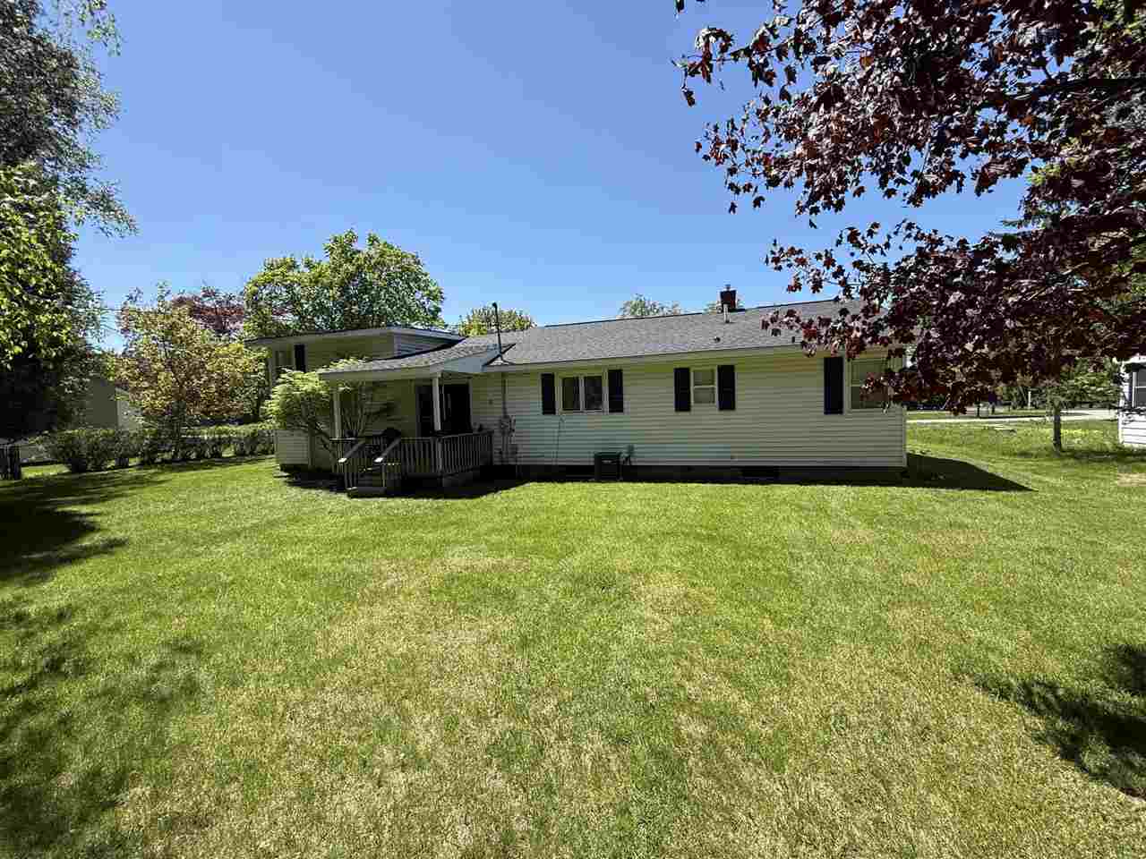 406 Burns Street Charlevoix MI 49720-0000