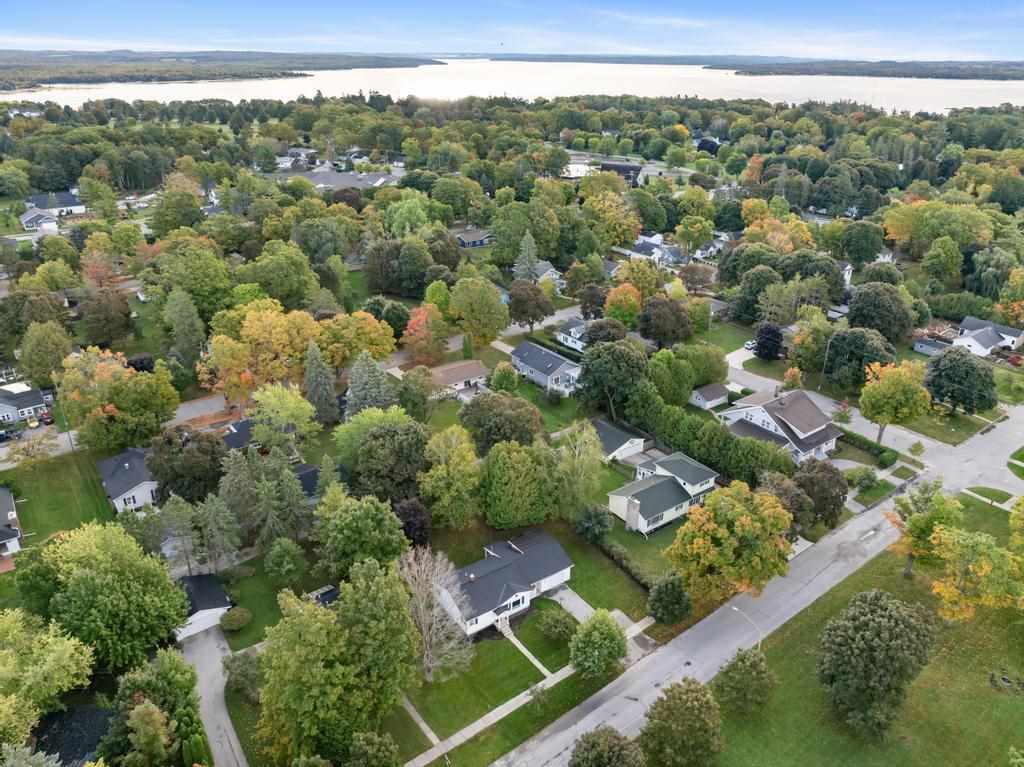 406 Burns Street Charlevoix MI 49720-0000