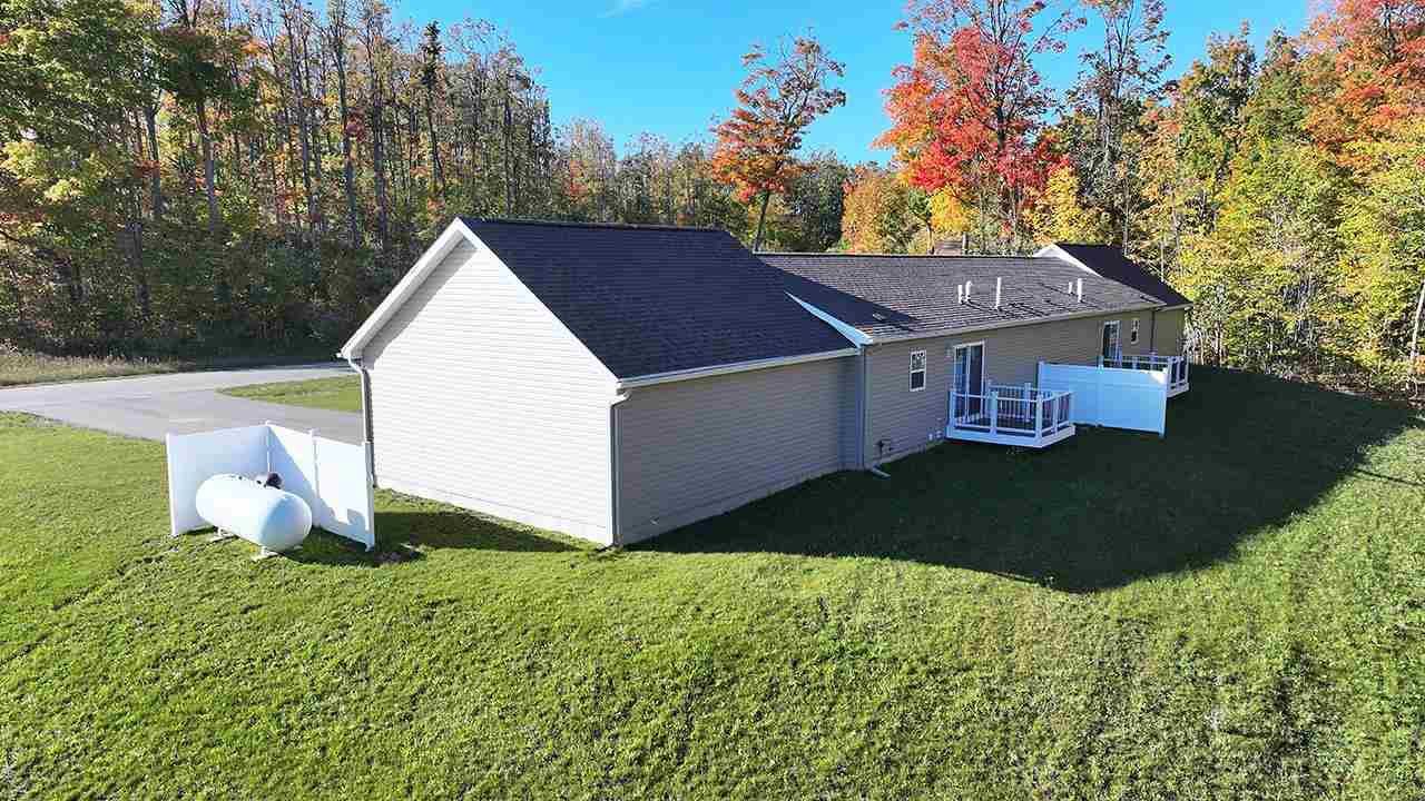 3895 Leslie Lane Petoskey MI 49770