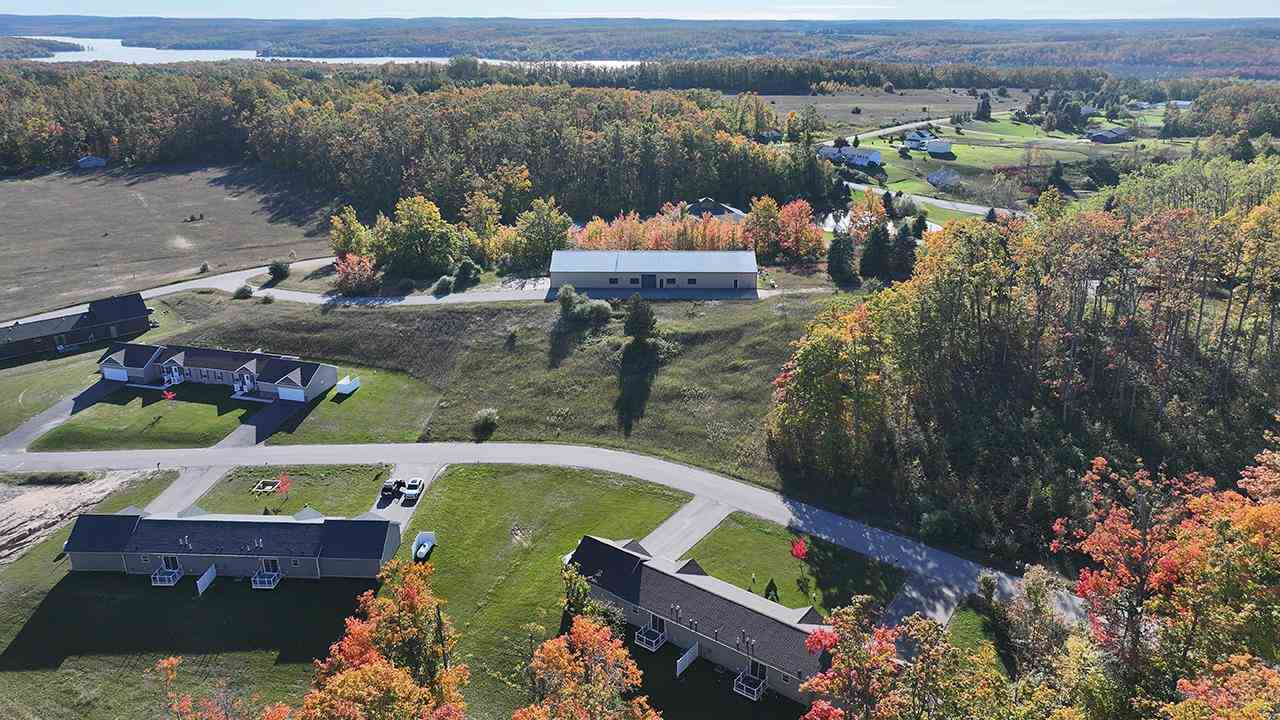 3895 Leslie Lane Petoskey MI 49770