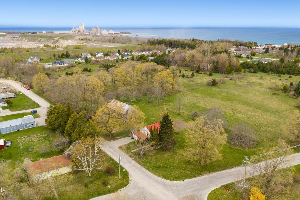 7015 Norwood Street Charlevoix MI 49720
