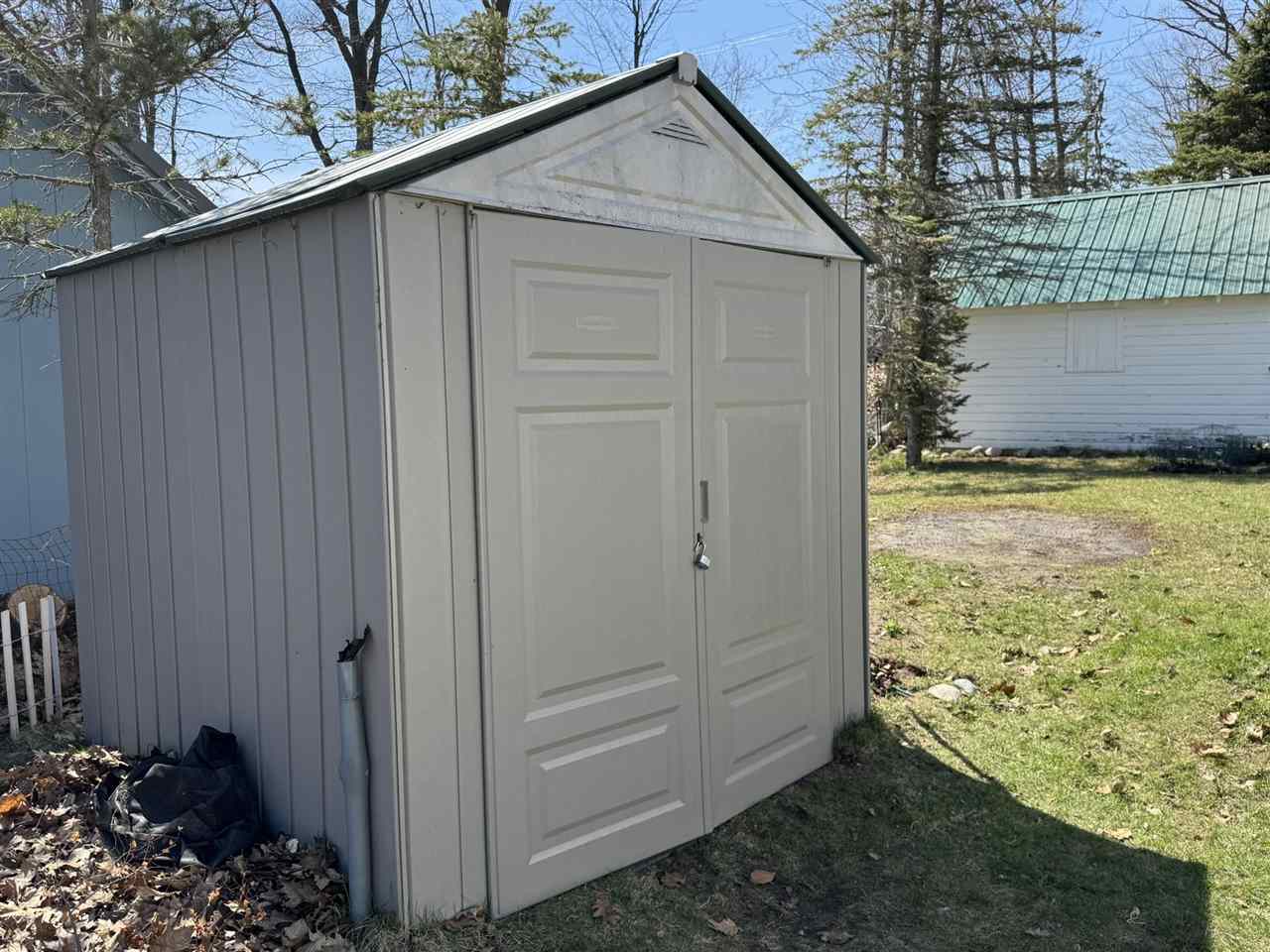 6398 Paradise Trail Carp Lake MI 49718