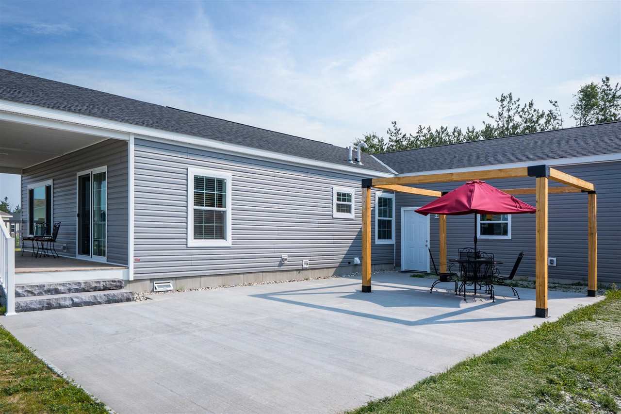 1616 Pond Circle Petoskey MI 49770