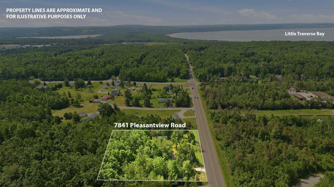 7841 S Pleasantview Road Harbor Springs MI 49740