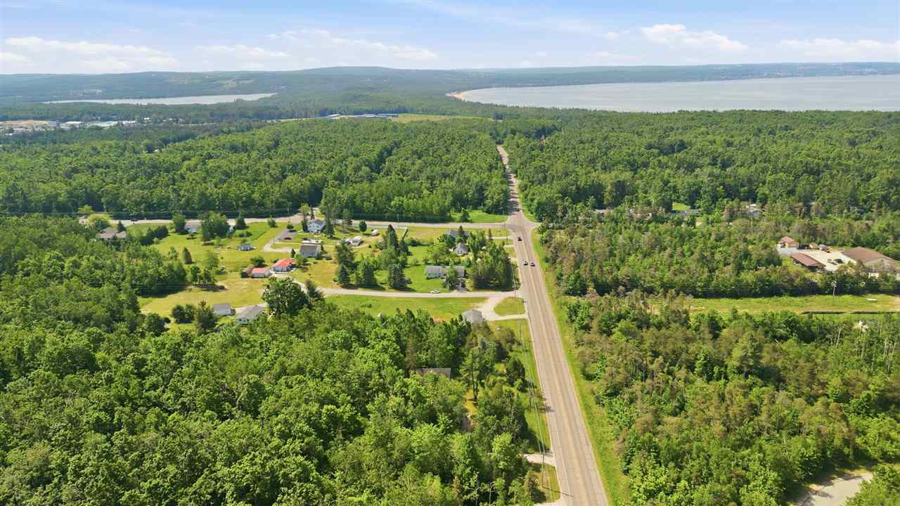 7841 S Pleasantview Road Harbor Springs MI 49740