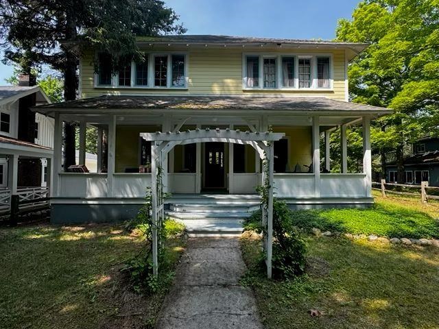 1264 Fern Harbor Springs MI 49740