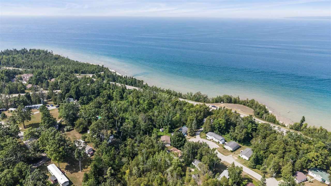 7525 Karlee Court Charlevoix MI 49720