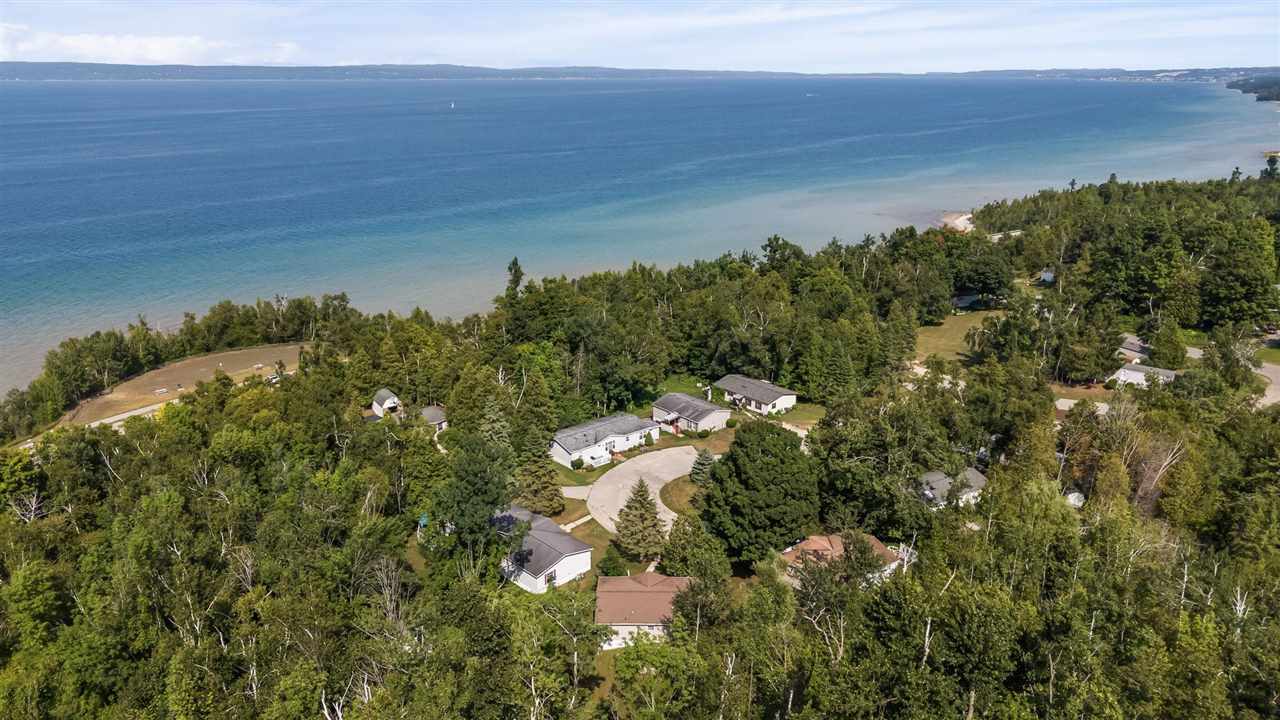 7525 Karlee Court Charlevoix MI 49720
