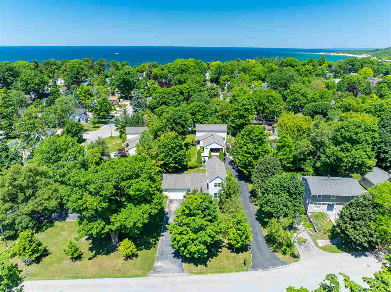 315 W Hurlbut Street Charlevoix MI 49720