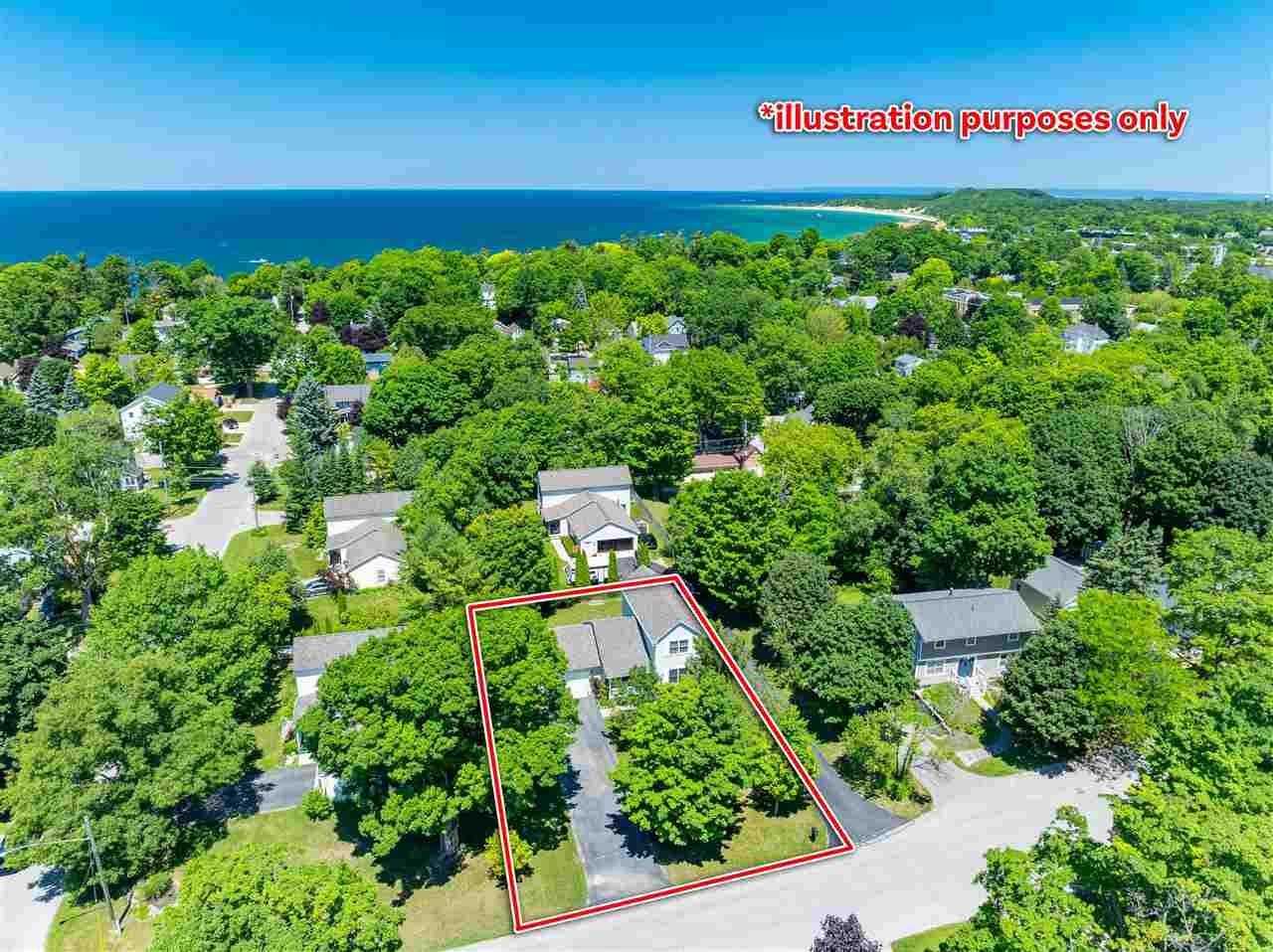 315 W Hurlbut Street Charlevoix MI 49720