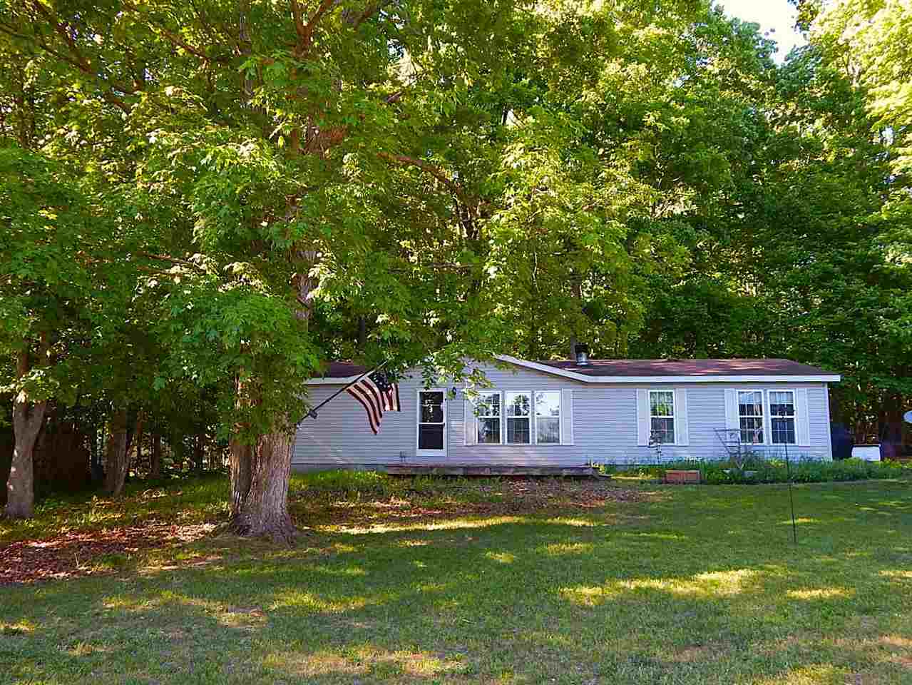 6761 Armock Alanson MI 49706