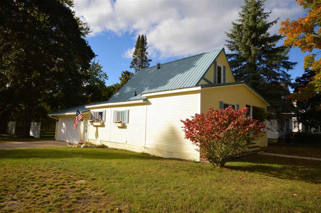 528 Grant Street Boyne City MI 49712