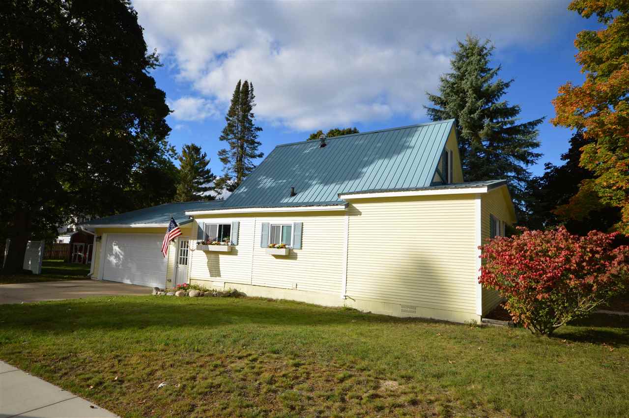 528 Grant Street Boyne City MI 49712