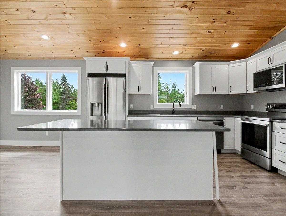 2428 Intertown Petoskey MI 49770