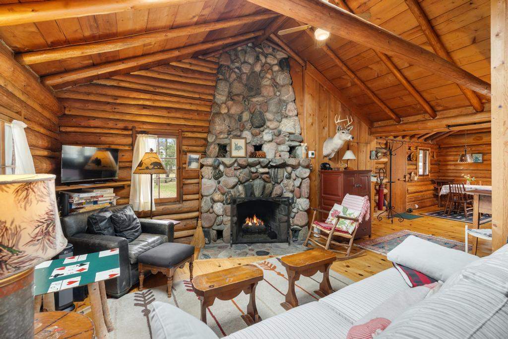 7985 S Lake Shore Drive Harbor Springs MI 49740