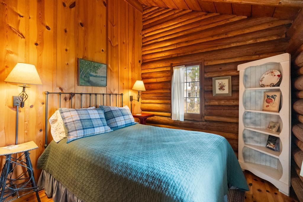7985 S Lake Shore Drive Harbor Springs MI 49740
