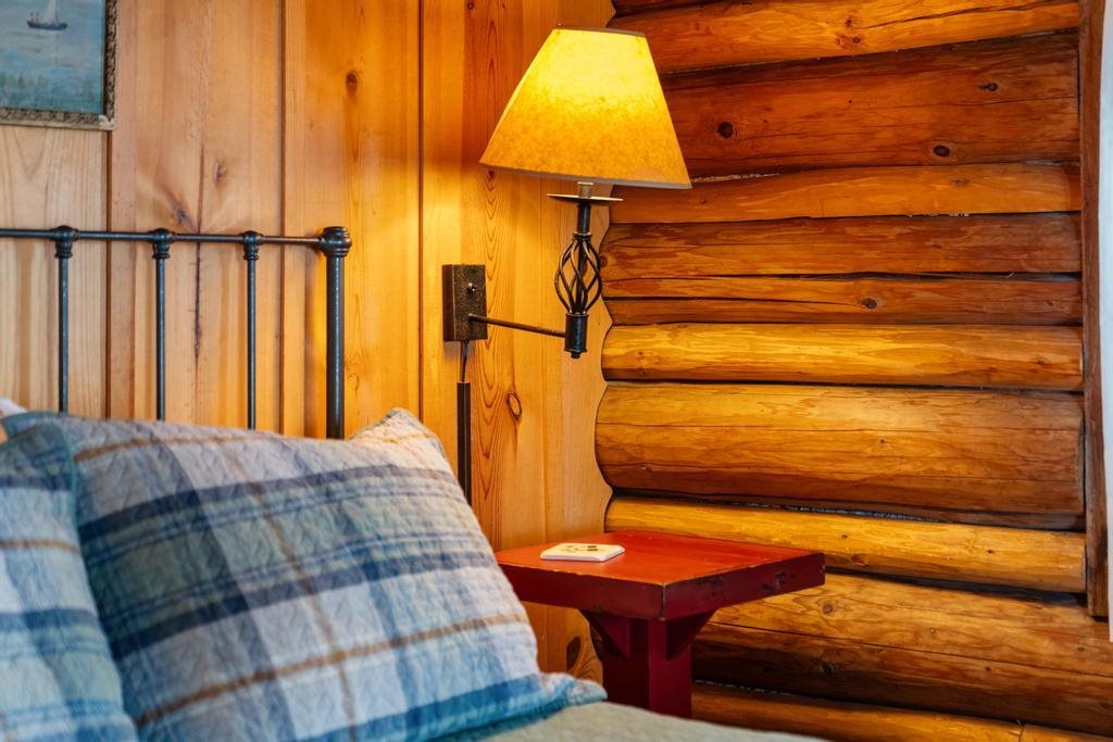 7985 S Lake Shore Drive Harbor Springs MI 49740