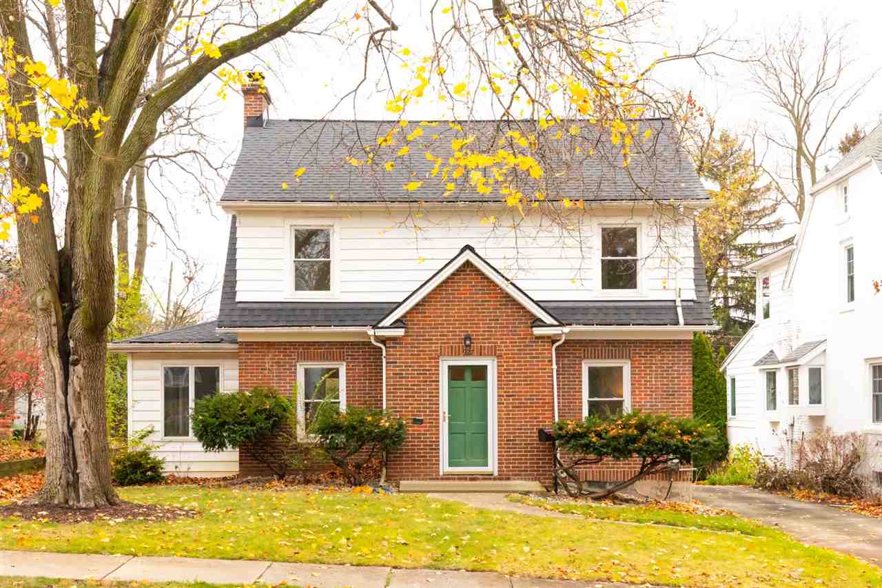 927 Westlawn Avenue East Lansing MI 48823