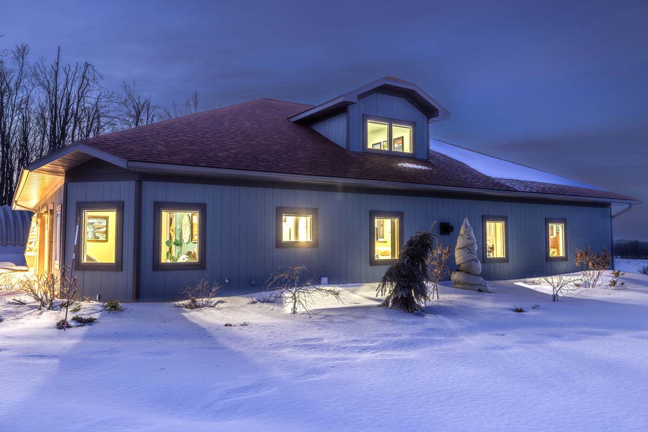 14290 Highland Way Charlevoix MI 49720