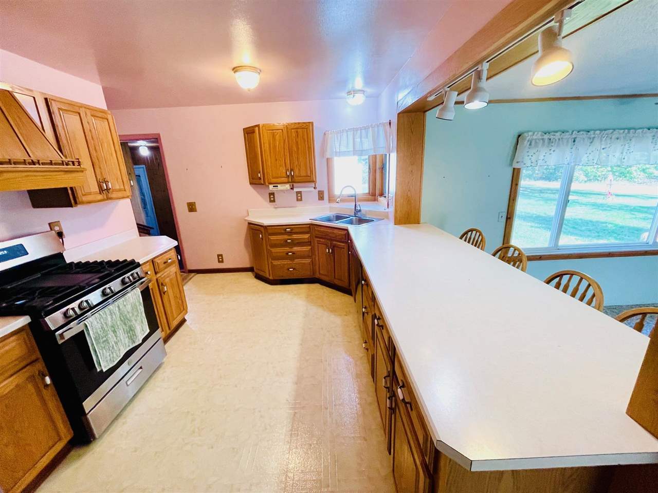 2528 Muckle Road Central Lake MI 49622