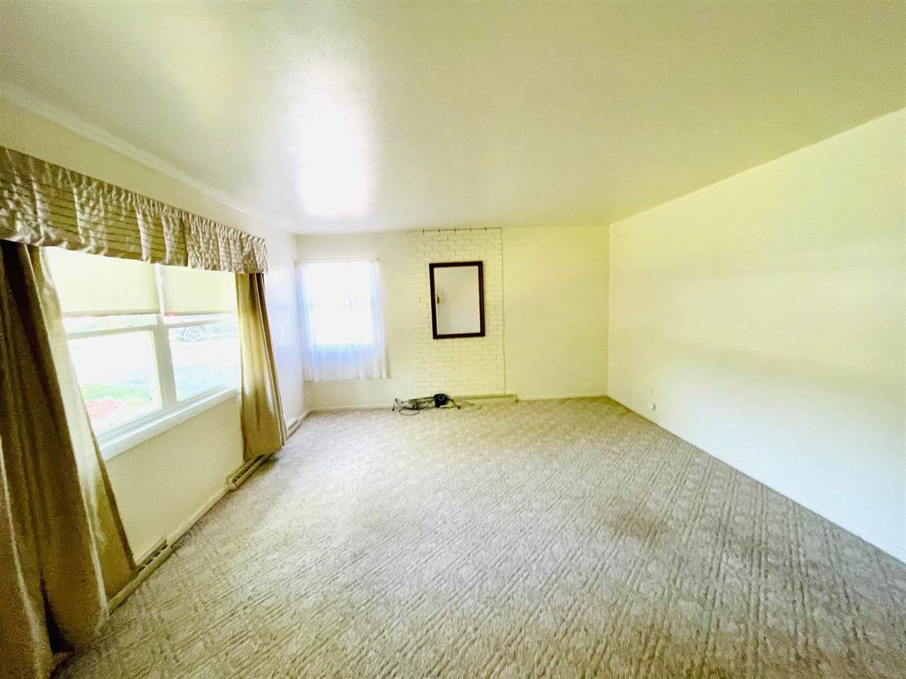 2528 Muckle Road Central Lake MI 49622