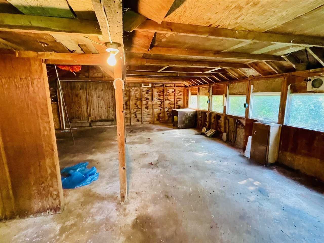 2528 Muckle Road Central Lake MI 49622