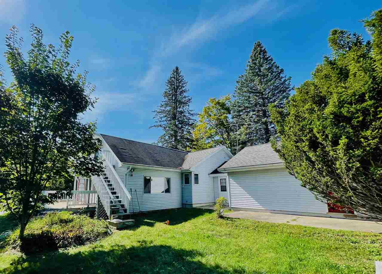 2528 Muckle Road Central Lake MI 49622